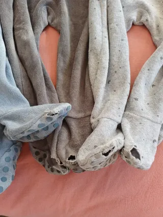 Lote 3 pijamas terciopelo Vertbaudet 12 /18 meses