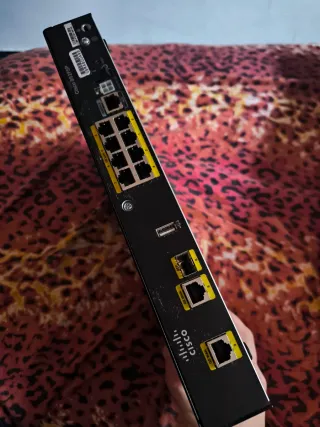 Router Cisco Serie 890