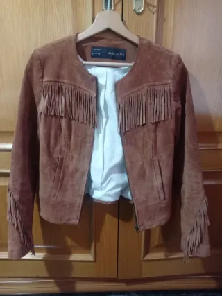Cazadora Zara flecos ante marrón Talla S. Nueva