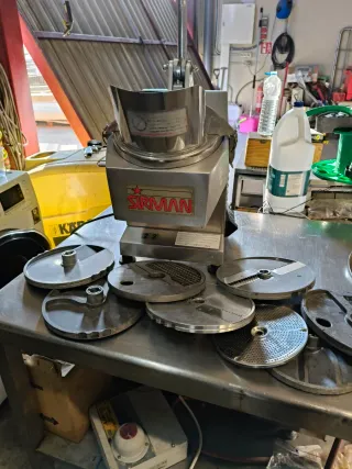 Cortadora de Verduras Industrial Sirman