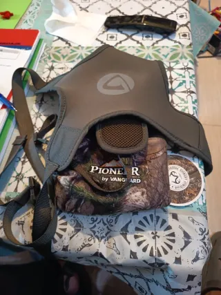Arnés prismáticos Pioneer Vanguard camuflaje