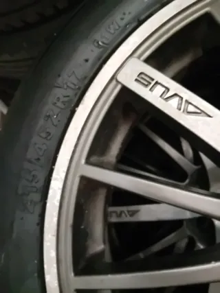 Llantas 17 con neumáticos