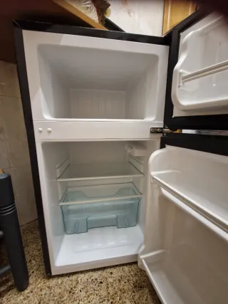 Mini frigorifero con congelatore indipendente