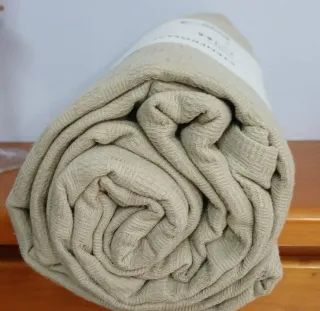 Copriletto matrimoniale IKEA STENFRÖMAL beige