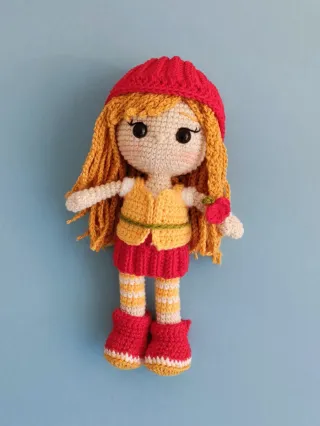 Boneca Amigurumi Maçãzinha