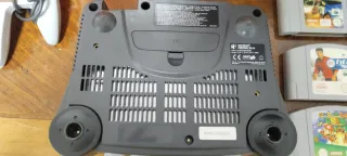 Nintendo 64 con caja y juegos