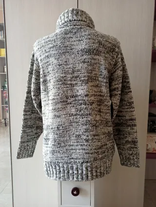 Maglione a collo alto artigianale