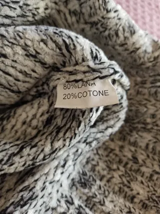 Maglione a collo alto artigianale