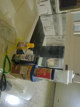 Pecera de cristal y productos