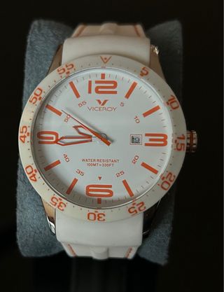 Astuccio con 6 orologi di diverse marche