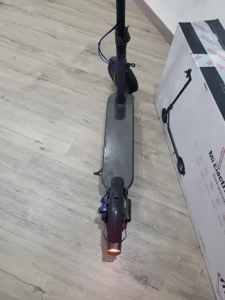 Patinete Eléctrico Xiaomi Mi Scooter 3