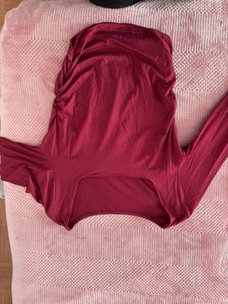 4 Tops Escote Cuadrado Talla M