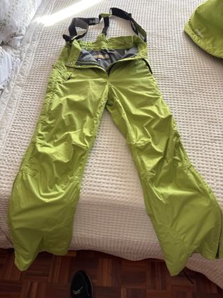 Traje de Ski INESCA Mujer Verde. se regala bolso