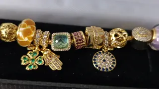 Pulsera Armonía Dorada Multicolor