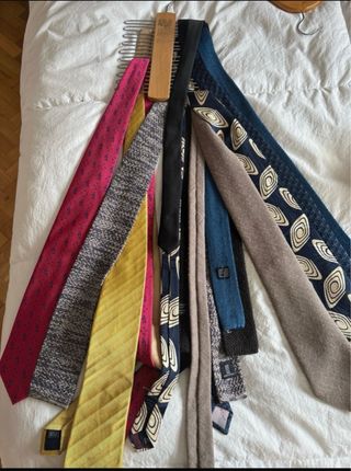 Confezione di cravatte di marca23