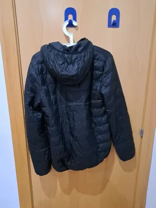 Chaqueta H&M Negra Deportiva i caputxa