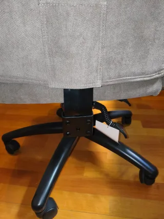 Silla de escritorio Conforama , color Beige y Gris