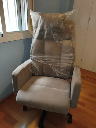 Silla de escritorio Conforama , color Beige y Gris