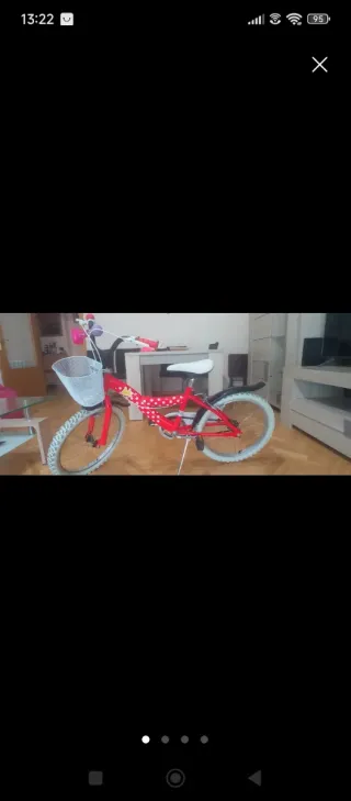 Bicicleta Minnie 20 rossa con puntini bianchi