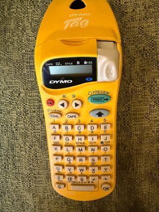 Impresora de etiquetas Dymo Letra Tag Amarilla