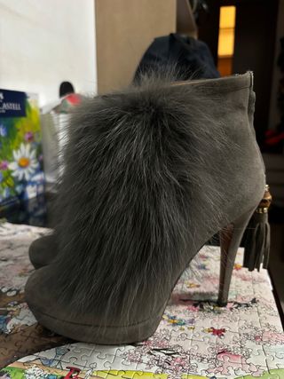 Stivaletti in pelle scamosciata di visione Gucci