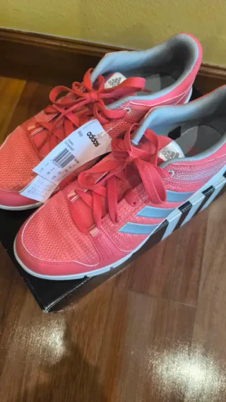 Zapatillas Adidas Niraya T.42 (equivale a T.41)