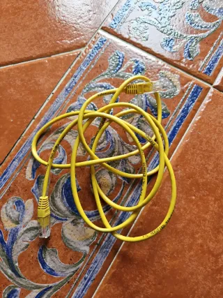 Cable de red Cat5 Amarillo