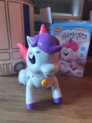 Unicornio Juguete Musical y Luminoso ideal gatear