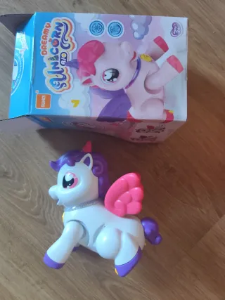 Unicornio Juguete Musical y Luminoso ideal gatear