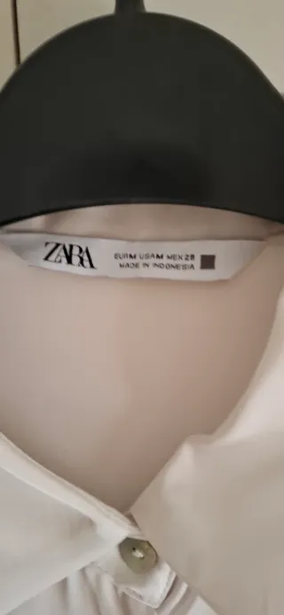 Blusa Zara Blanca con Caída