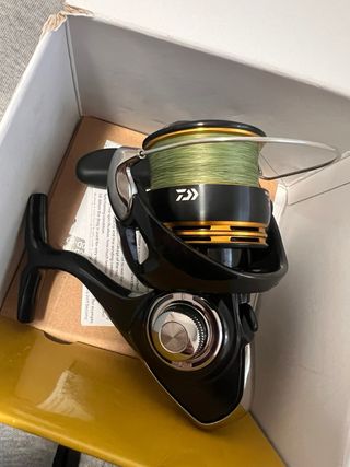 Caña Cinnetic SKY LINE PURPLE 270MH carrete daiwa