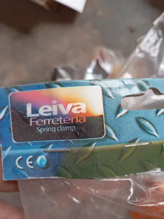 Lote de pinzas de presión Leiva