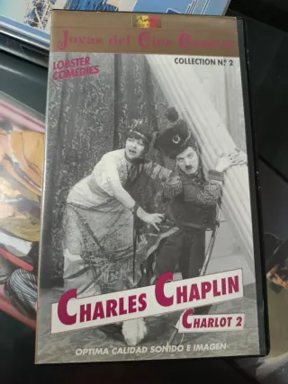 4 Películas VHS:  Comedia, Crimen, Thriller