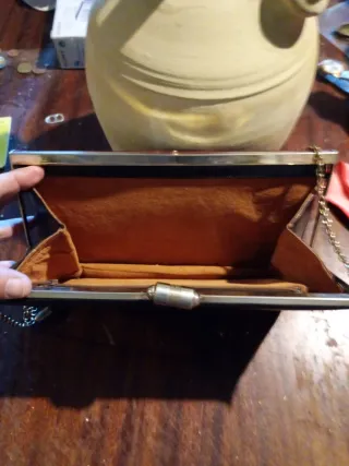 Bolso vintage negro y rojo