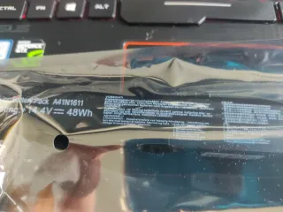 Portátil Asus GL553V gamer