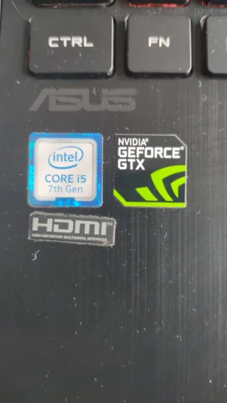 Portátil Asus GL553V gamer