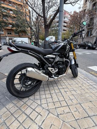 Triumph Speed 400 semi-nueva con garantía