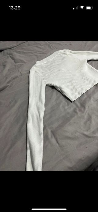 Top blanco de manga larga