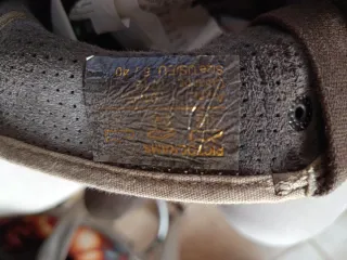 Botines marrones y grises