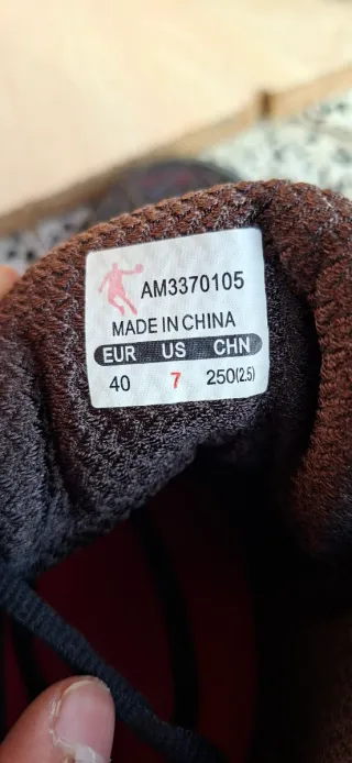 Zapatillas Li-Ning Negras y Rojas