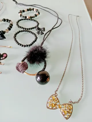 Lote Joyería Negra y Plateada