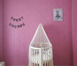 Mini cuna Stokke convertible en cuna