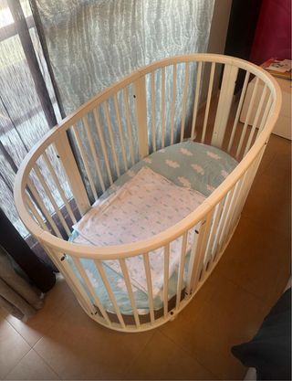 Mini cuna Stokke convertible en cuna