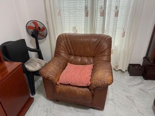 Divano in pelle 2 posti e poltrona