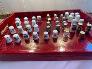 Colección de dedales de porcelana , plata y otros