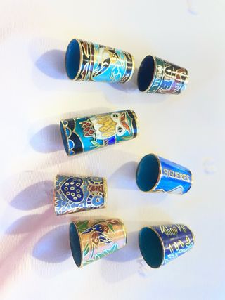 Colección de dedales de porcelana , plata y otros