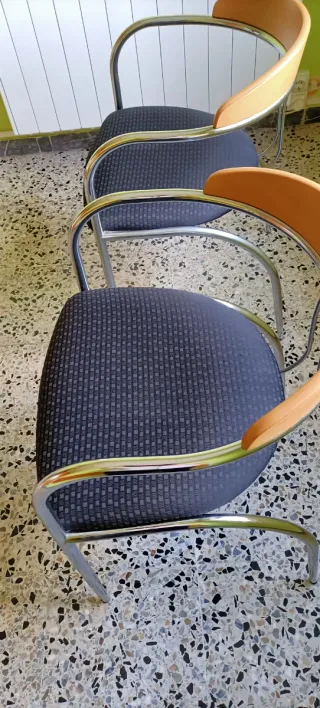 Juego de 2 Sillas Diseño Moderno. 10€ las 2.