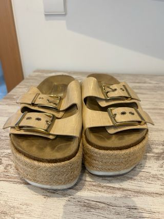 Sandalias Stradivarius Beige