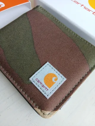 Cartera Carhartt Camuflaje