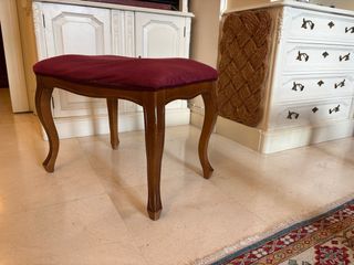 Banqueta y resposapies terciopelo y madera